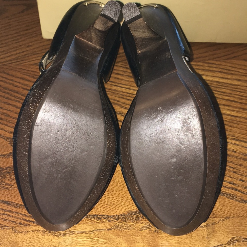 Michael Kors Fulton Cross Strap Wooden Clog Style Black Patent Leather Heels - Picture 5 of 6